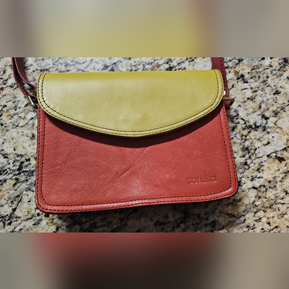 Soruka Unique recycled leather crossbody bag in a Orange and yellow- - Picture 2 of 16